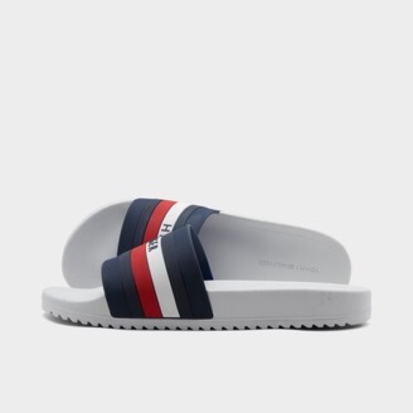 Tommy Hilfiger slides size 7.5 - Picture 6 of 6